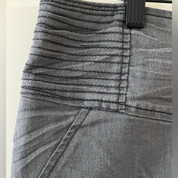 Armani Exchange Charcoal Distressed Mini Skirt Women’s Size 0 - Picture 8 of 14